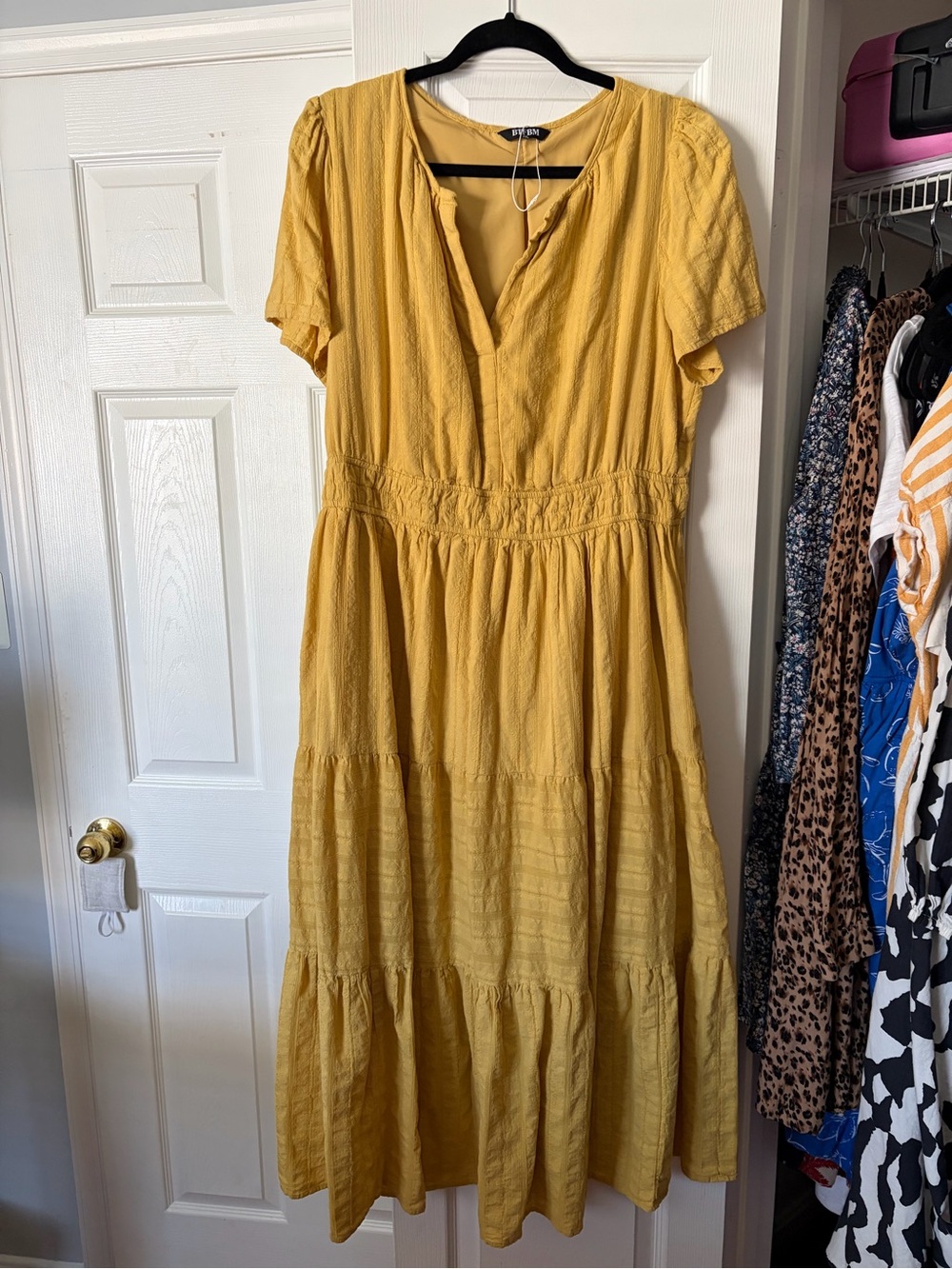 XXL Tiered Short-Sleeve Midi Dress in Mustard Yellow